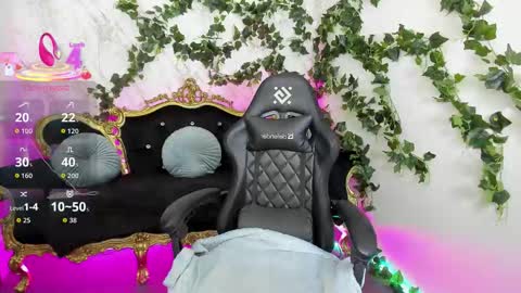 sophieedreams online show from September 29, 12:59 pm