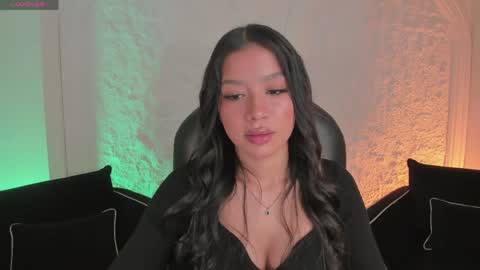 Sophie Houston online show from May 15, 3:15 am
