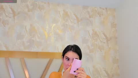 Sophie online show from February 10, 12:50 pm