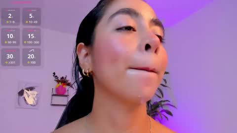 sophierooy online show from February 26, 8:04 pm