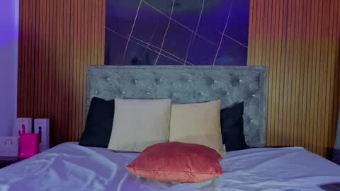 sophiexx__ online show from March 15, 1:21 am