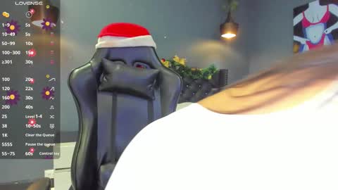 Sophie Taylor online show from December 19, 12:00 pm