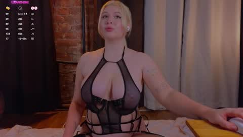 soulmeinme online show from December 13, 8:48 pm