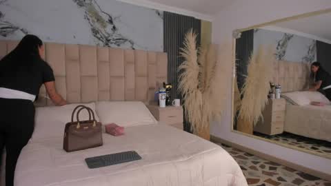 Camila Ortiz online show from April 6, 8:43 pm