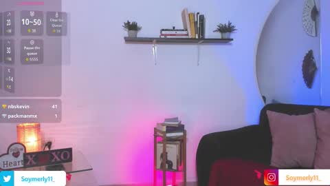 Independent Model Merly online show from March 14, 8:07 am