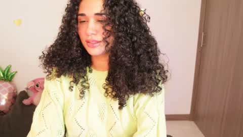 You want to talk to me more personal follow me in My Channel VIP  50 the discount       online show from February 5, 9:50 pm