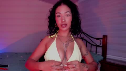 VANESSA  online show from April 10, 9:25 am