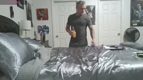 Snapshot of spankandsubmit chatting on September 18, 3:10 am spankandsubmit online show from September 18, 3:10 am