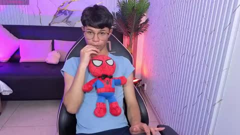 spark_tay online show from April 27, 3:15 am