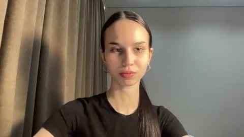 Christina online show from April 3, 8:49 pm