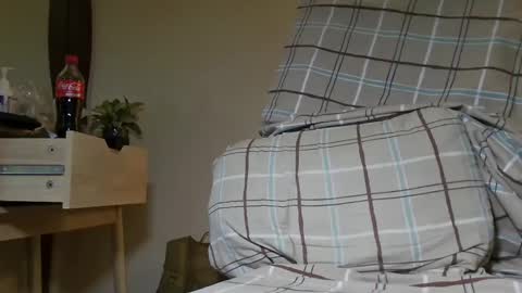 specialnot online show from February 15, 11:14 pm