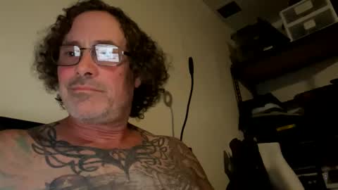 specter1972 online show from March 31, 1:39 am