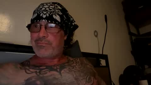 specter1972 online show from February 16, 11:47 pm