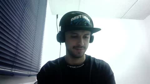 sperm_donor94 online show from December 15, 1:13 am