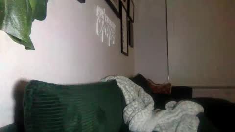 Sammy  online show from January 9, 5:35 am