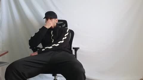 Marco. When Im offline you can view premium content in bio online show from February 5, 1:25 pm