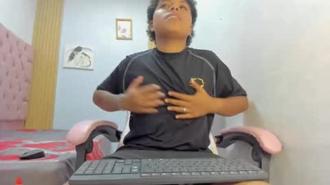 spiderdann_01 online show from March 4, 1:46 am