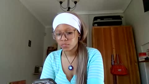 Spoiled Luna online show from March 29, 12:40 pm