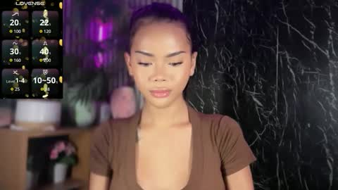 CALL ME RAINE online show from April 18, 1:29 am