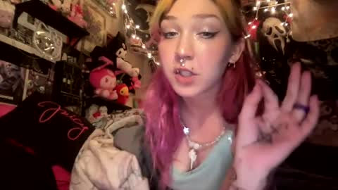 Pixie online show from June 26, 12:38 am