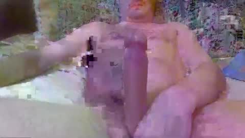 Snapshot of spypsat0 chatting on December 25, 10:27 pm spypsat0 online show from December 25, 10:27 pm