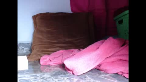 squirtkat25 online show from February 12, 1:20 am