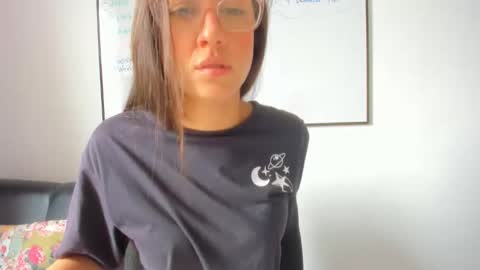 Tati online show from November 21, 3:54 pm