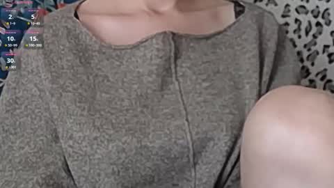 Snapshot of squirtyeleanor chatting on October 18, 9:46 am SquirtyEleanor online show from October 18, 9:46 am