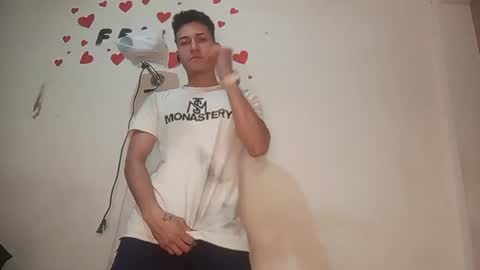 Snapshot of sradicto chatting on September 12, 2:57 am Flacofitxx online show from September 12, 2:57 am