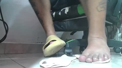 sr master cum its my old account online show from December 14, 8:04 pm