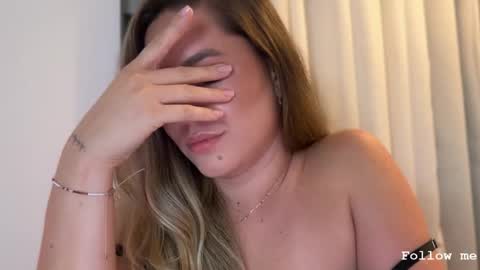 Sophie 3 online show from May 28, 1:58 am