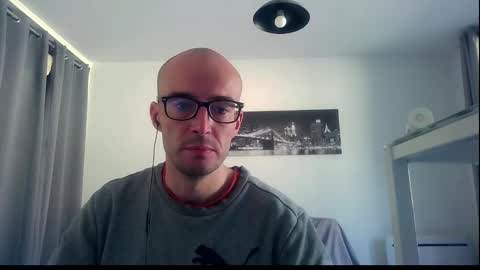 Snapshot of ssenzo chatting on September 28, 8:12 am ssenzo online show from September 28, 8:12 am