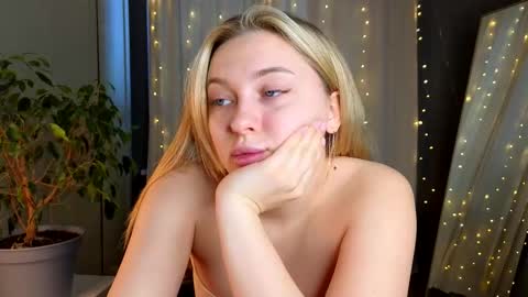 Kate online show from January 16, 1:53 pm