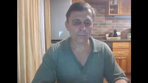 stacattoff online show from December 21, 1:32 pm