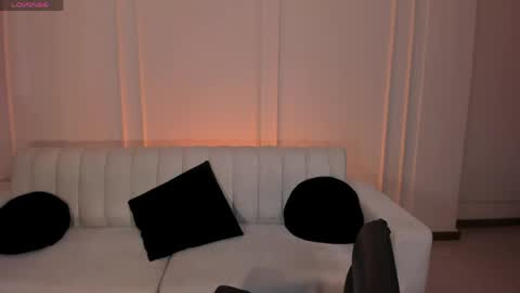 Stacy Woods online show from May 25, 12:44 pm