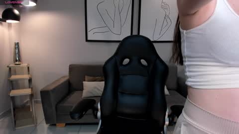 Stacy Woods online show from January 28, 10:23 am