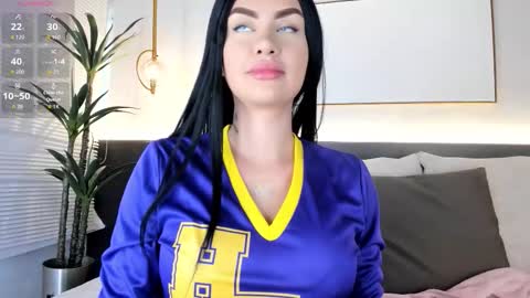 Stacy Rigel online show from October 28, 1:23 pm