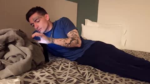 Straightupdownbad online show from November 20, 11:13 pm