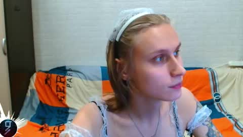 StardustSofiaX online show from December 22, 3:30 pm