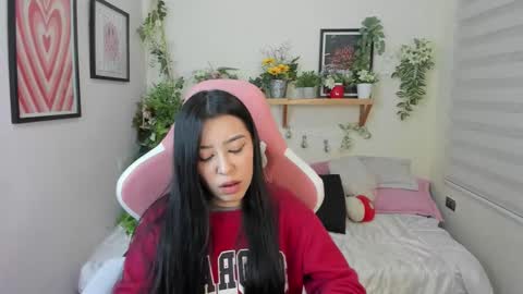 Alisson  online show from February 6, 11:51 pm