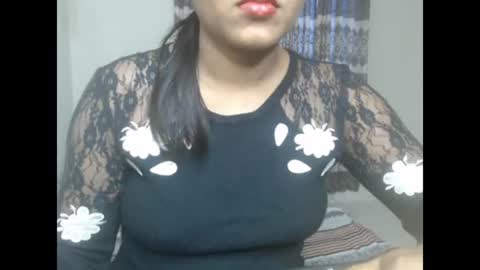 StarryWhispers online show from July 13, 11:47 am