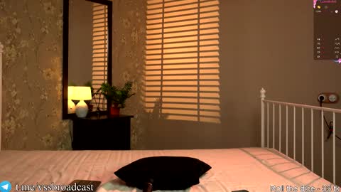 Snapshot of stayin_alive_ chatting on October 15, 8:48 am Angela - our tg channel  online show from October 15, 8:48 am