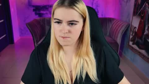 stef_nicks online show from October 12, 11:03 am