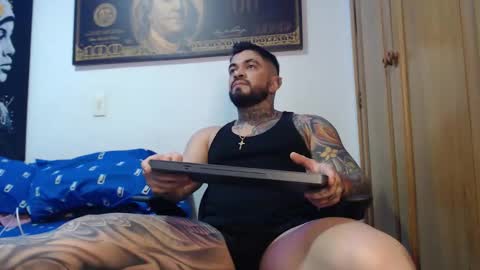 stefanodangelo01 online show from October 25, 2:12 am