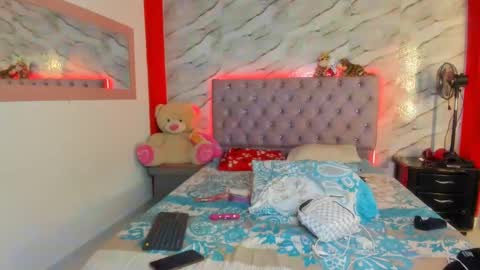 stefany_andruw online show from November 5, 3:14 pm