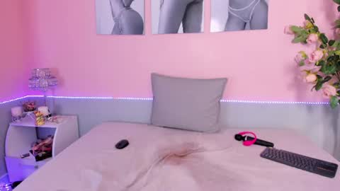 Stefany online show from June 13, 1:43 pm