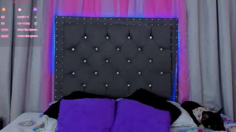 steff_olsen online show from February 22, 7:27 pm