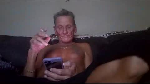 Snapshot of stefy1037 chatting on September 24, 10:22 am stefy1037 online show from September 24, 10:22 am
