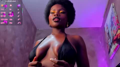 stella online show from December 3, 6:41 pm