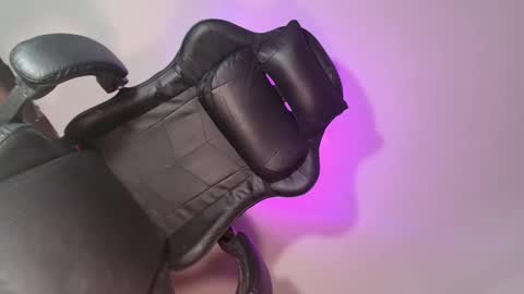 stella_bigload69 online show from May 27, 1:57 am